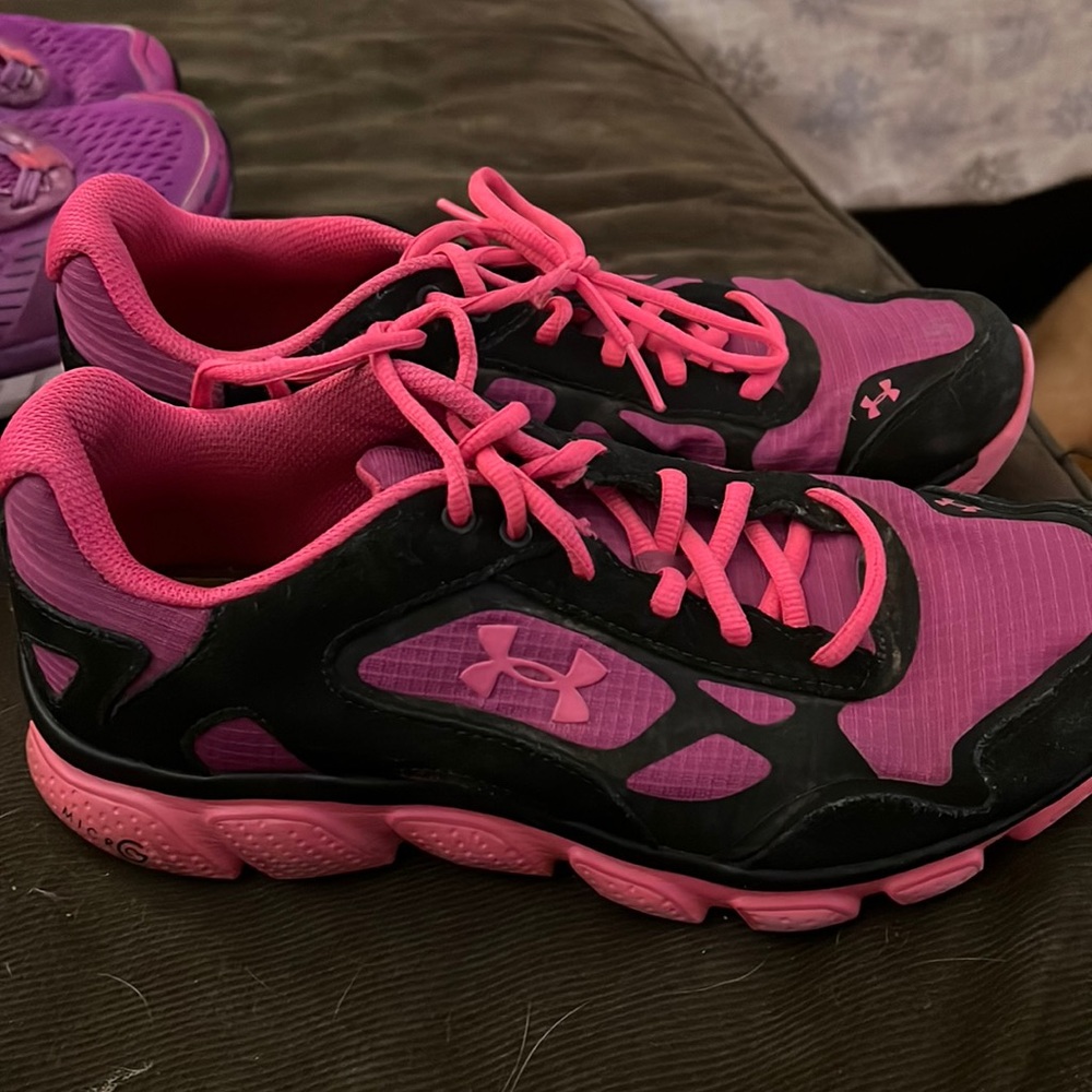 Under Armour Sneakers
